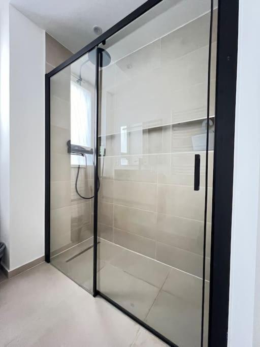 Proche De Paris, Parking Prive Apartment Le Kremlin-Bicetre Ngoại thất bức ảnh
